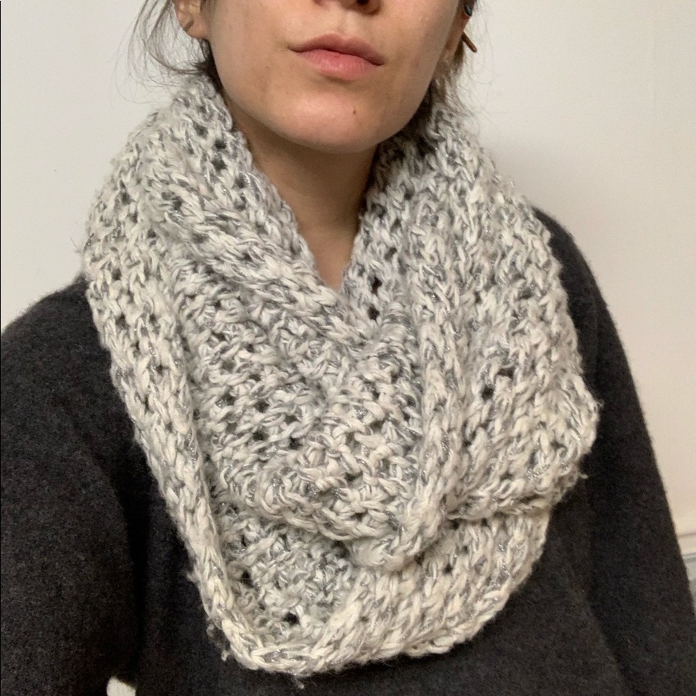 Club Monaco Infinity scarf